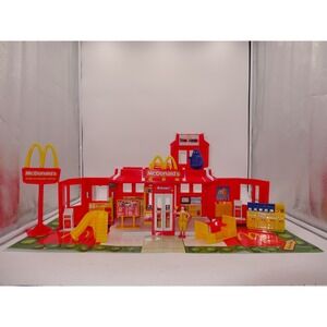 McDonalds Play Place Playset Ronald McDonald McBurger Toy Burger King Drive Thru